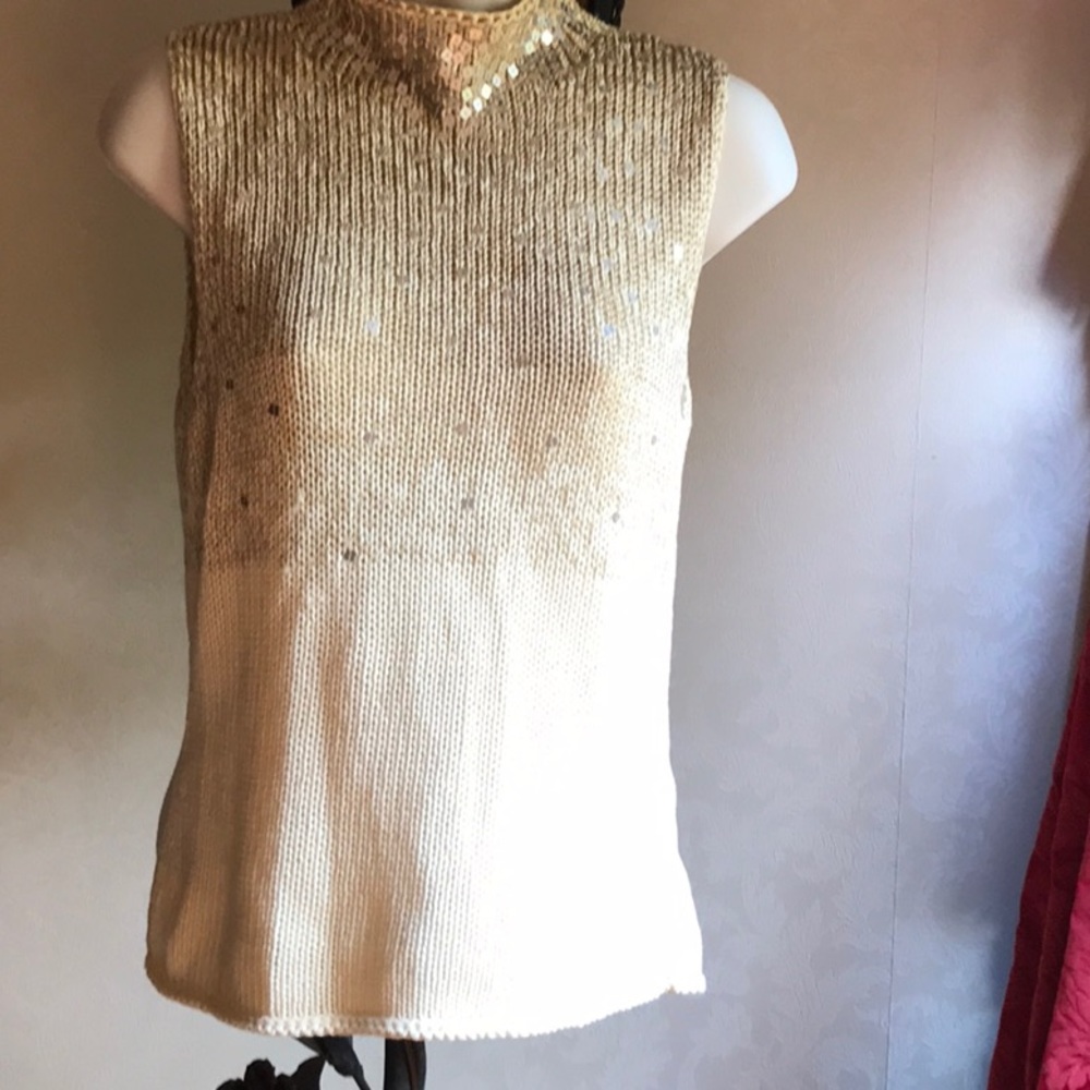 Hand Woven Show Stopper Top